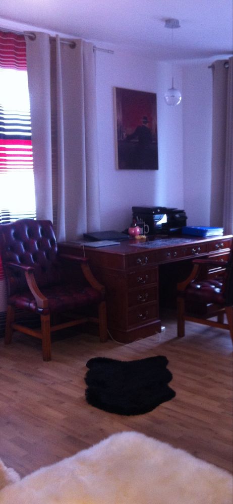 Mobilier birou executiv englezesc lemn masiv si piele