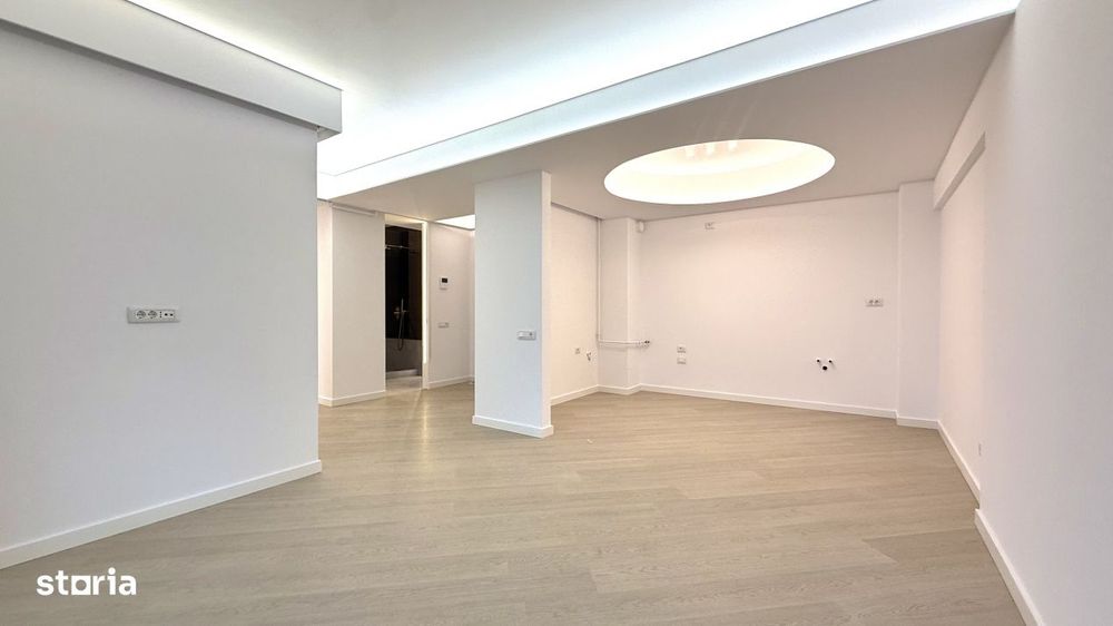 De inchiriat | Apartament 3 Camere nemobilat | Cortina North Pipera Vo