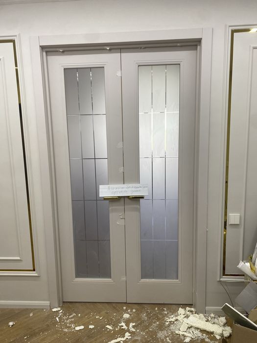 Установка дверей и лестниц