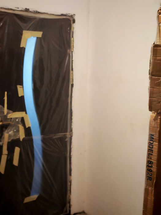 Продаю Посёлок Улугбек,3 комнатная Своя.Срочно