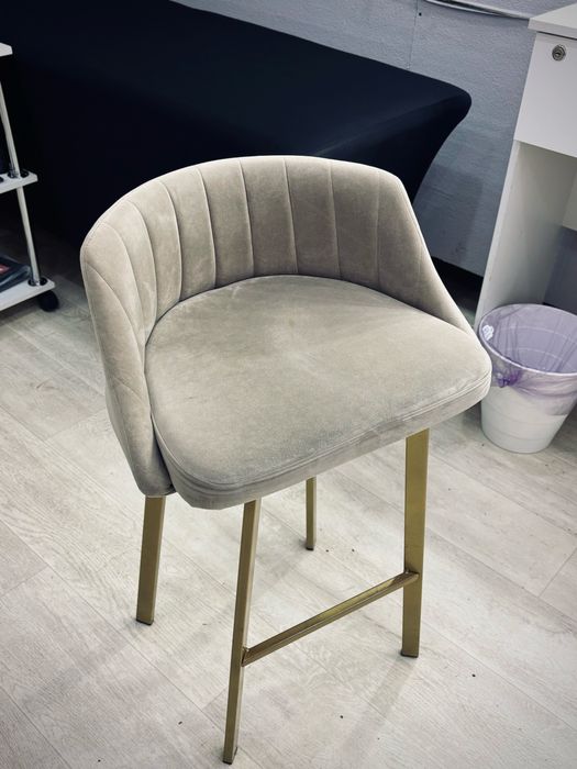 Продам барный стул