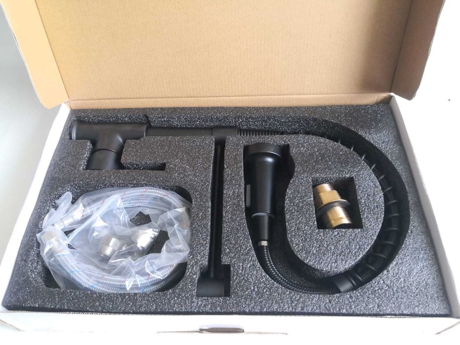 Baterie de bucatarie, cu dus flexibil, 2 functii de curgere, negru mat