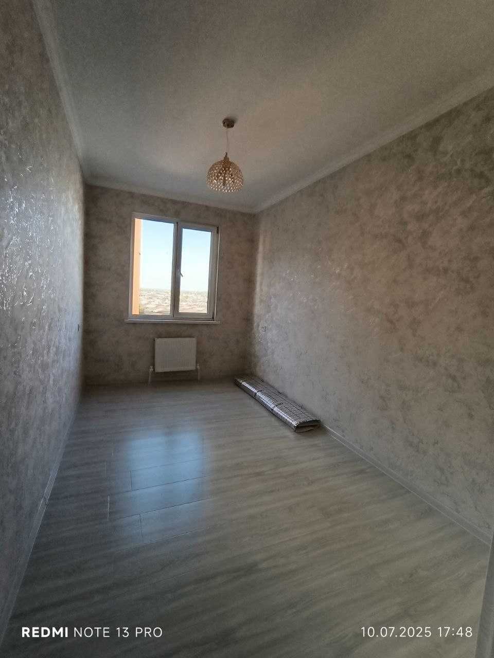 Срочно, продаётся квартира 2-ух комнатный квартира.