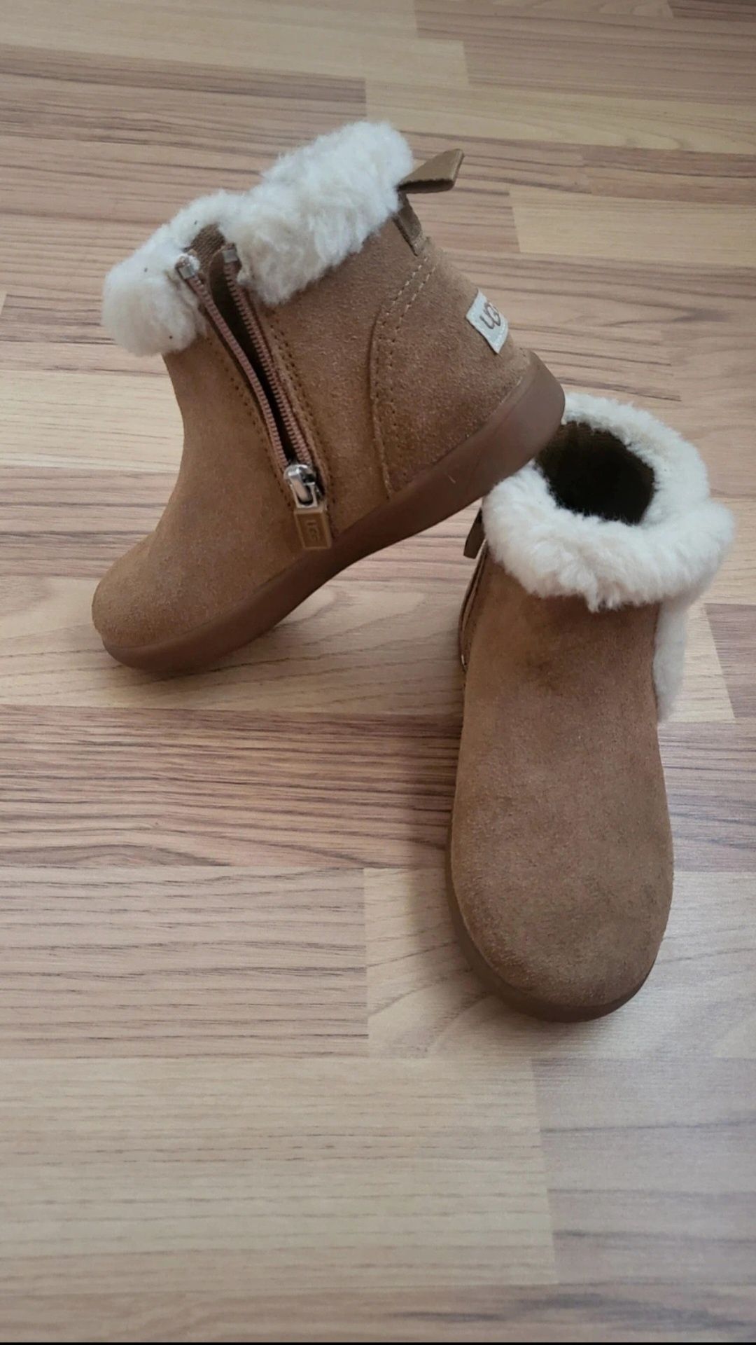 Cizme UGG marimea 28,5