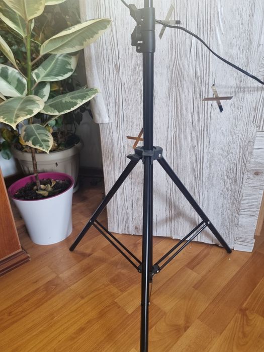 Lampa cu telecomanda