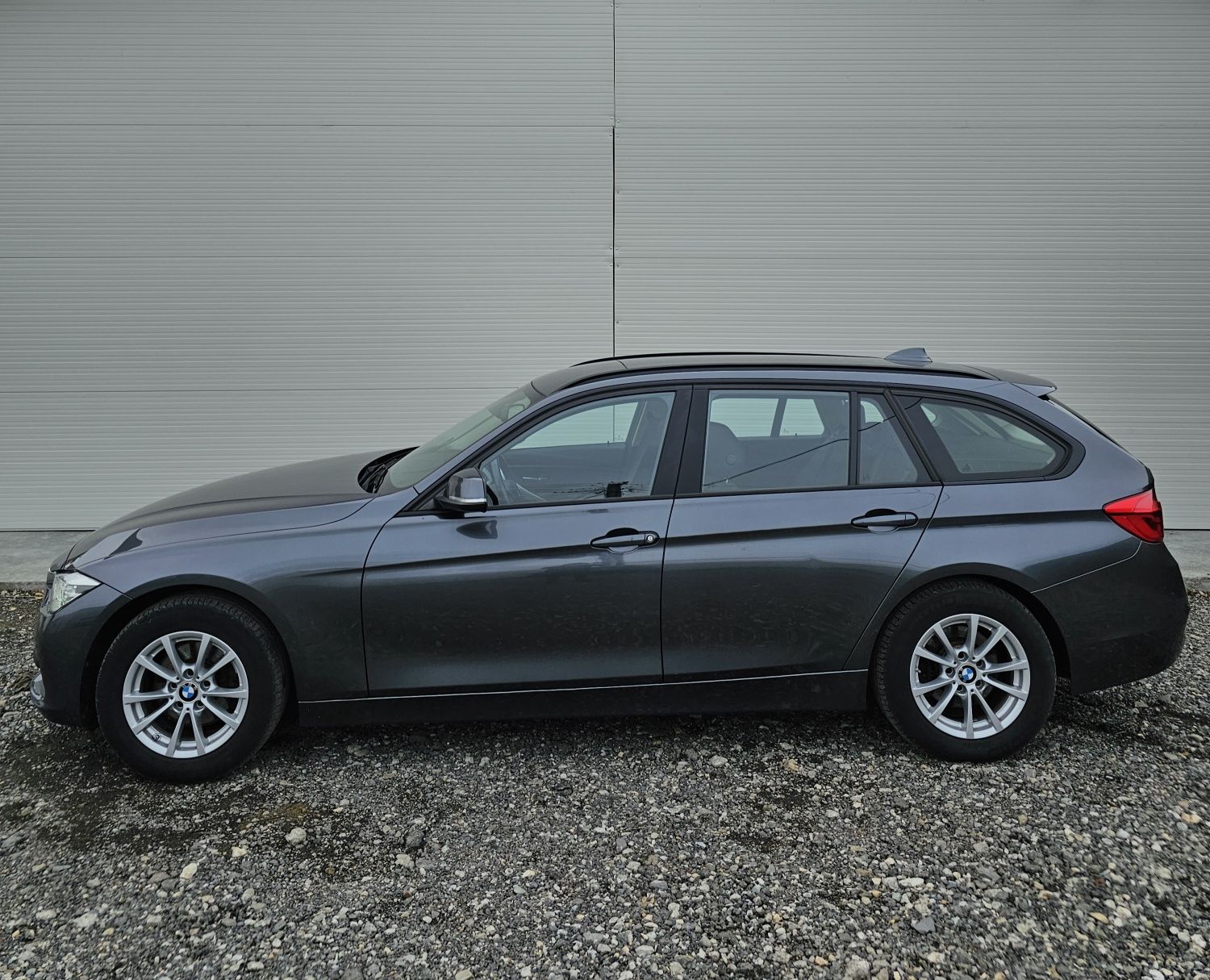 BMW Seria 3  320d  140kw
