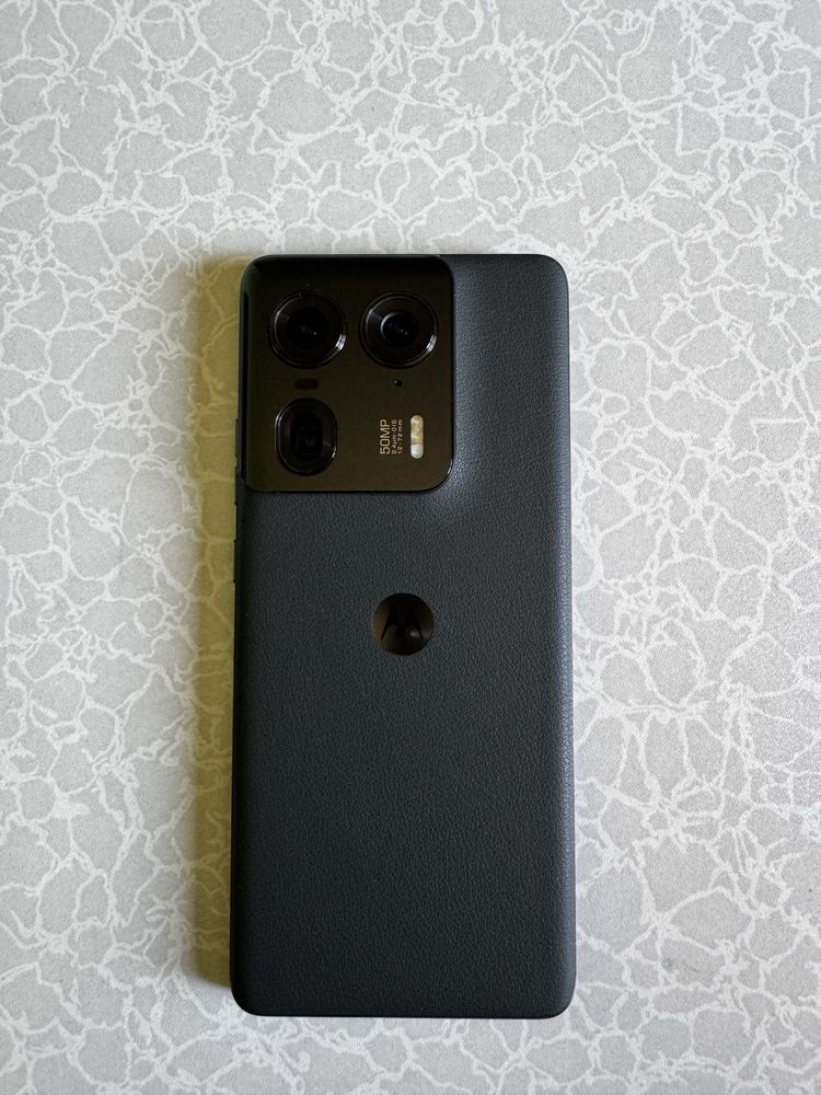 Motorola edge 50 ultra 1TB-16gb RAM-144HZ