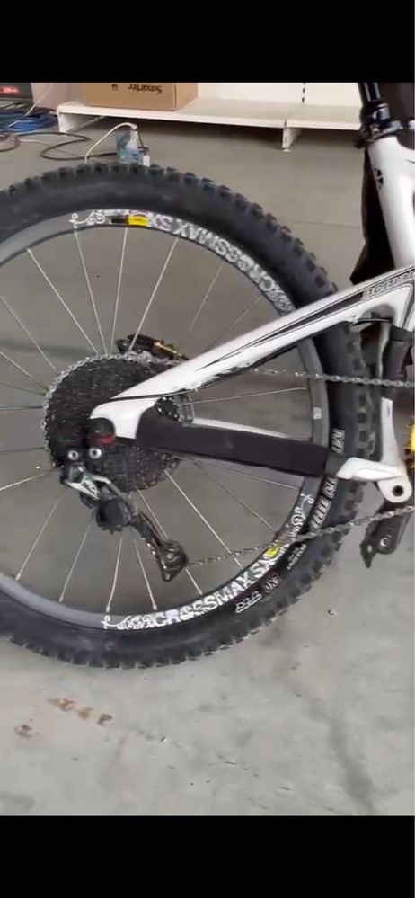 Bicicleta Santa Cruz nomad C