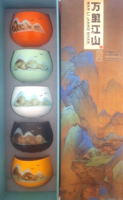 Японски комплект от 5 чаши за чай