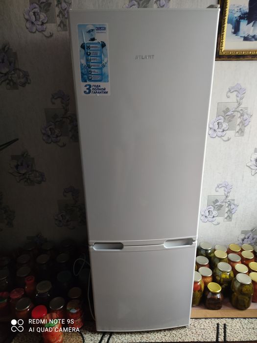 Продам холодильник Атлант состоянии нового