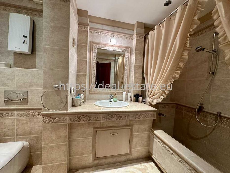 Продава се Тристаен апартамент в Благоевград, Широк център - 124 кв.м за 1855 €/кв.м - Снимка #10