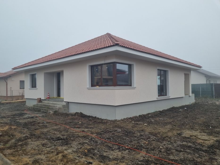 Casa de vanzare "la cheie"