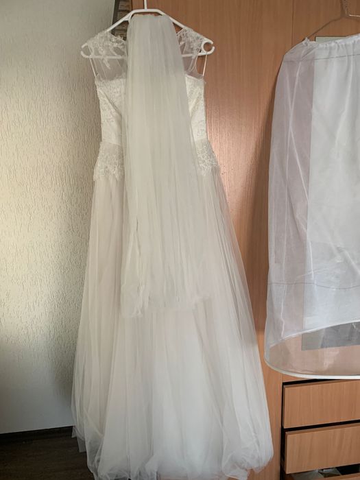 Rochie mireasă de vânzare