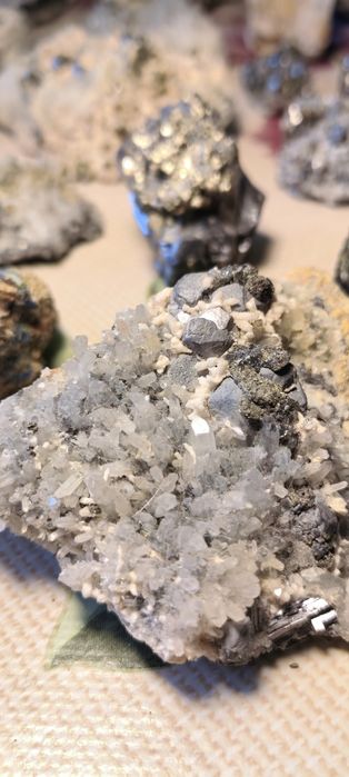 Минерали и Кристали