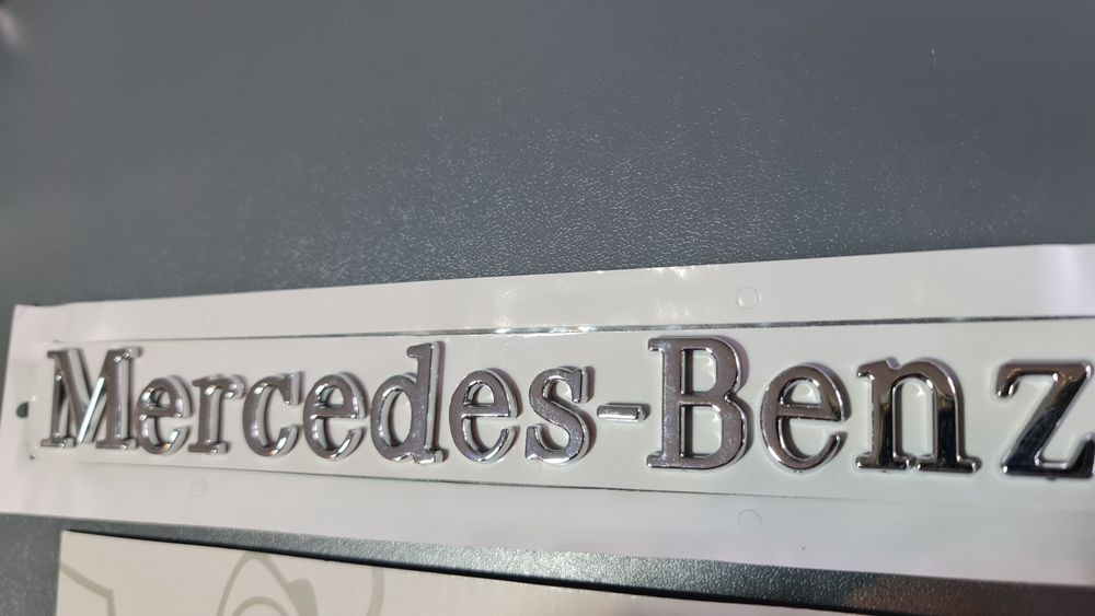 Емблема Мерцедес Бенц Mercedes Benz