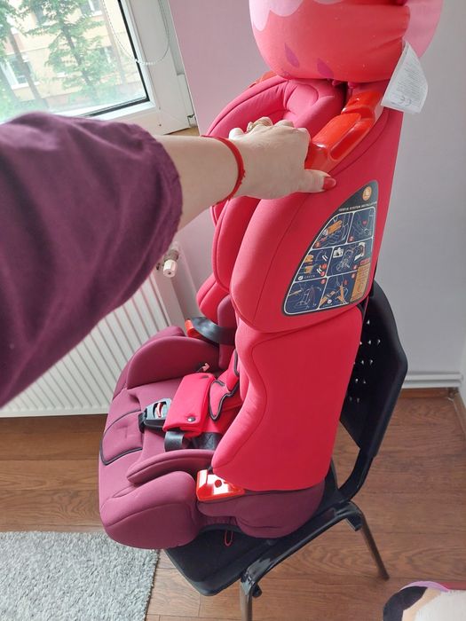 Vând scaun copil cu isofix