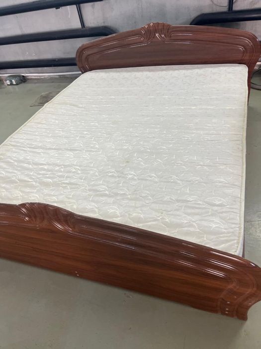 Продам спальный кровать