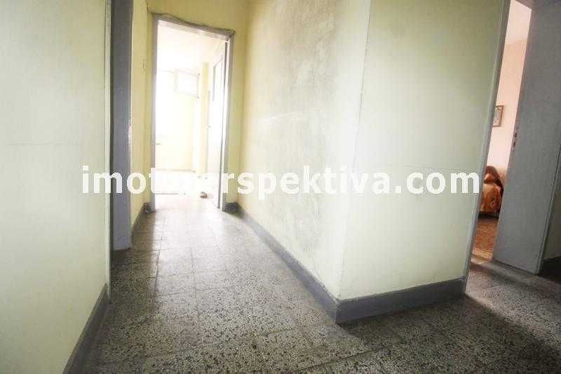 Продава се Тристаен апартамент в Пловдив, Кючук Париж - 82 кв.м за 1493 €/кв.м - Снимка #10