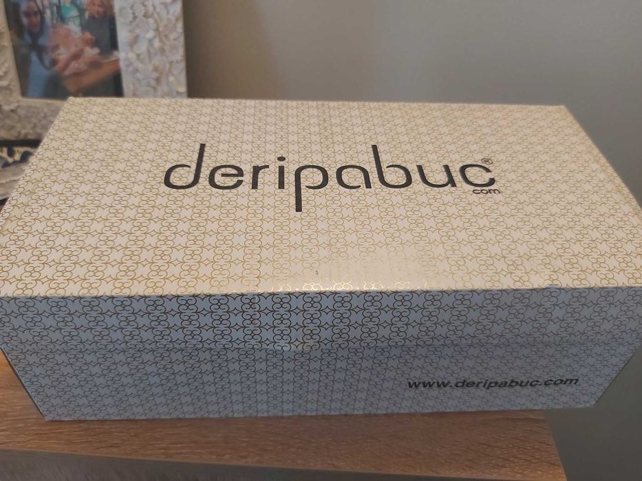 Нови обувки от естестествена кожа