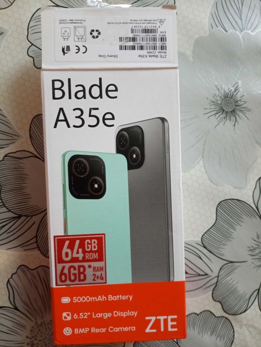 Мобилен телефон .