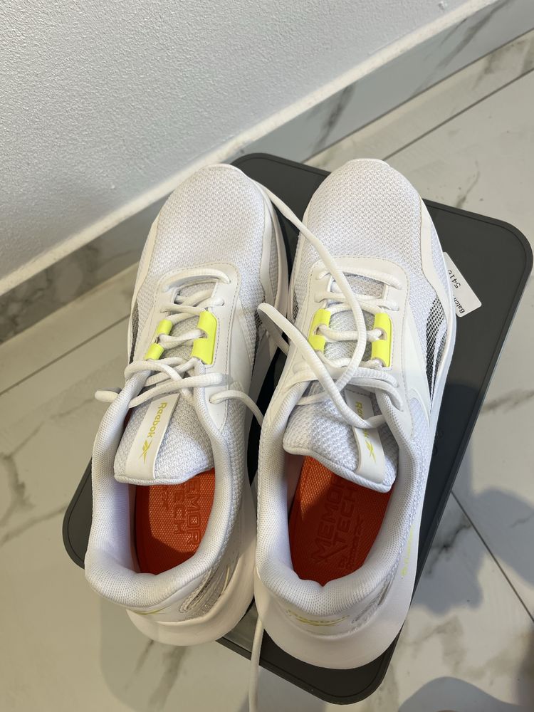 Adidasi Reebok barbati , marime 41 fit 41,5