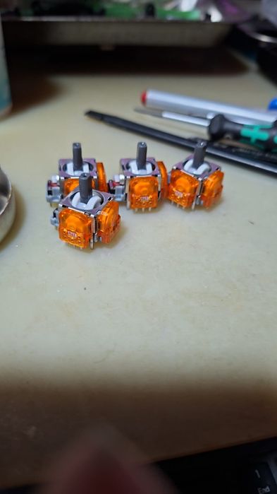 Controller ps5 dualsense cosmic red TMR hall effect