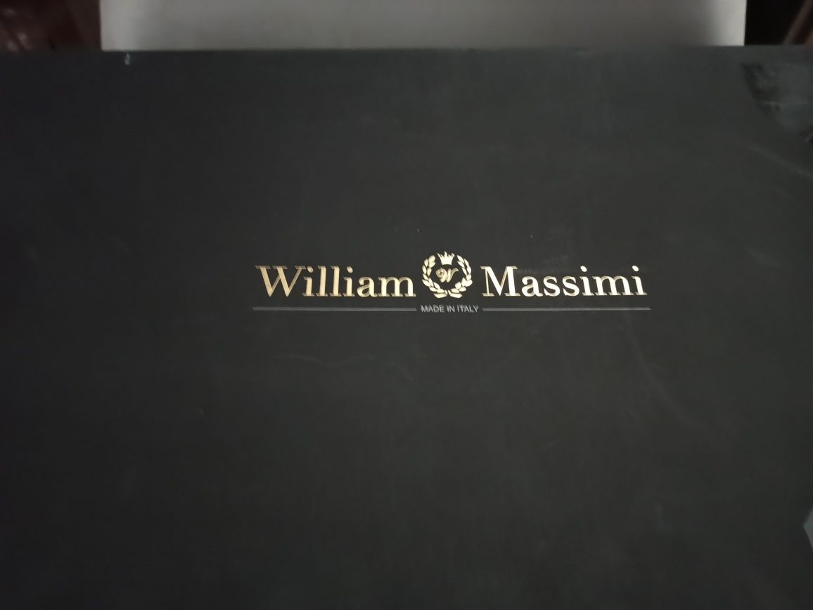 Кожаные осенние сапоги 35 размер William Massimi