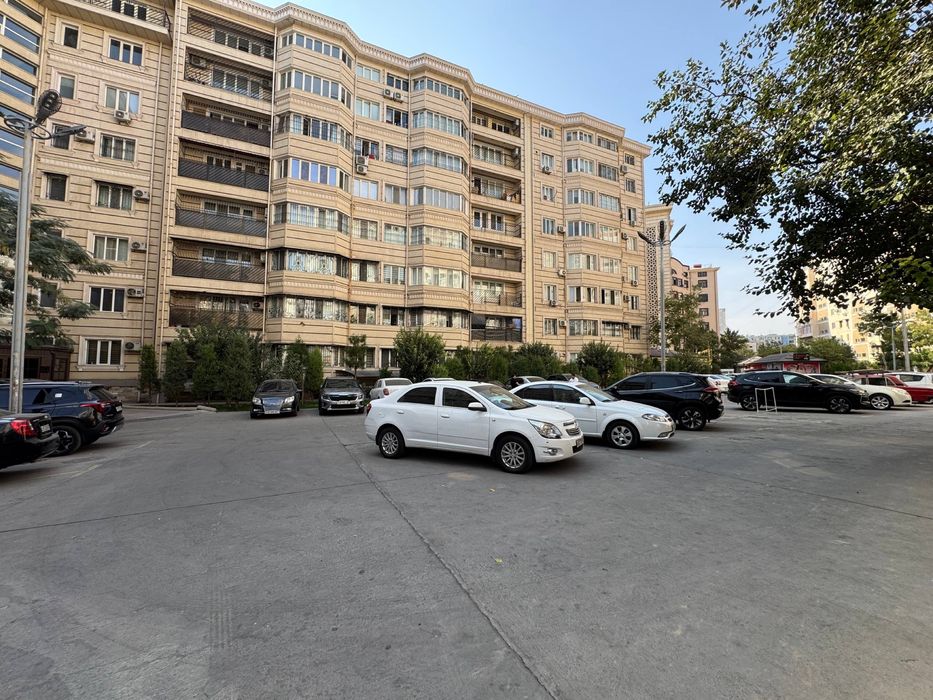 Продаётся Коммерческое Помещение 360кв.м Ц-15 Джангох Шайхантахурский