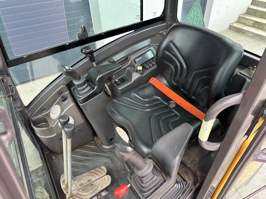 Mini-excavator Volvo EC18e – 1,8 tone an 2020