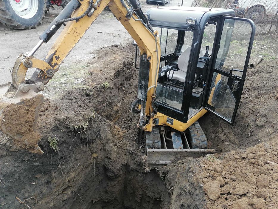мини багер cat 301.5 1.7t. 17кс.