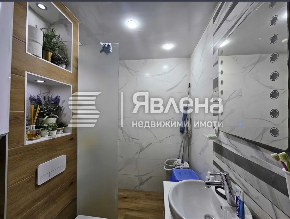 Продава се Тристаен апартамент в Варна, Колхозен пазар - 118 кв.м за 2373 €/кв.м - Снимка #4