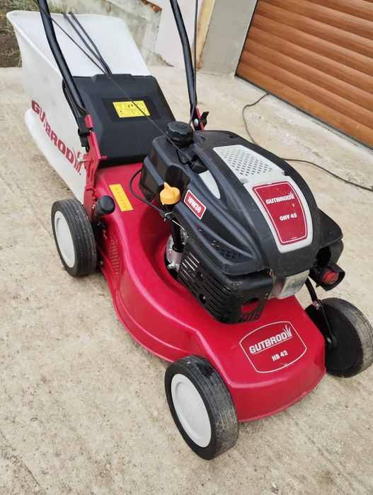 Mașina de tuns iarba