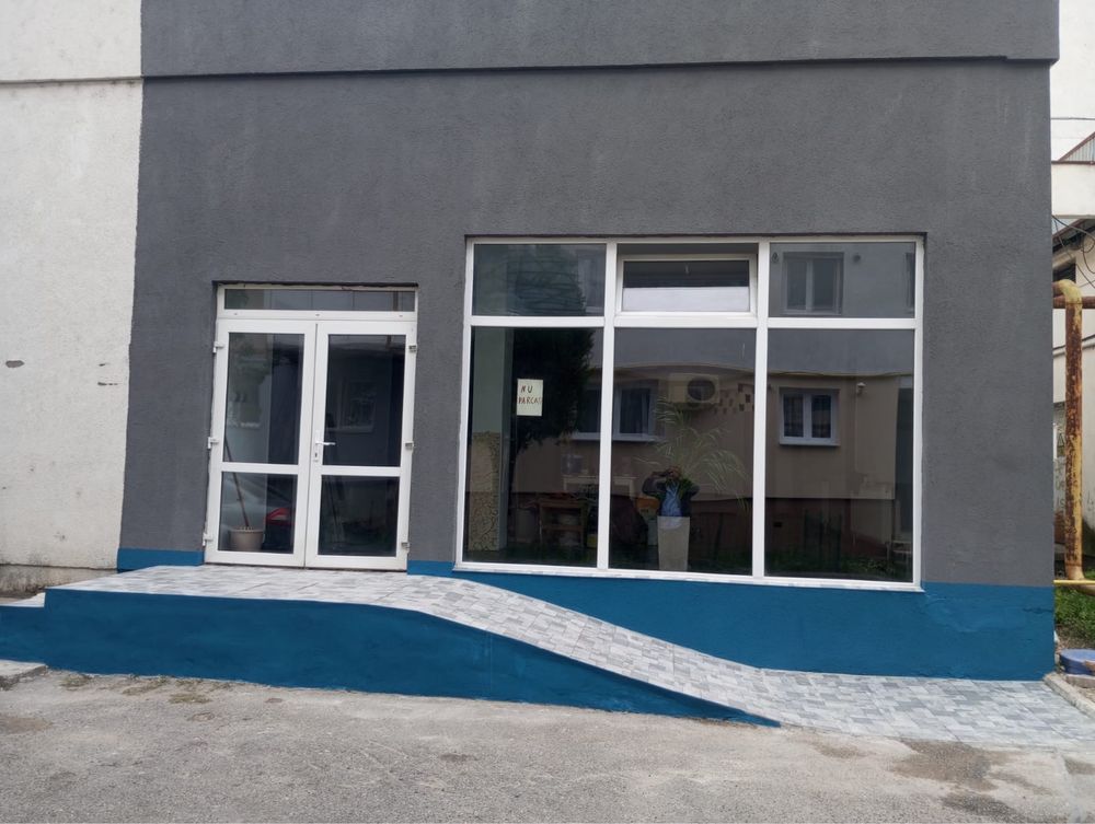 De inchiriat spatiu comercial