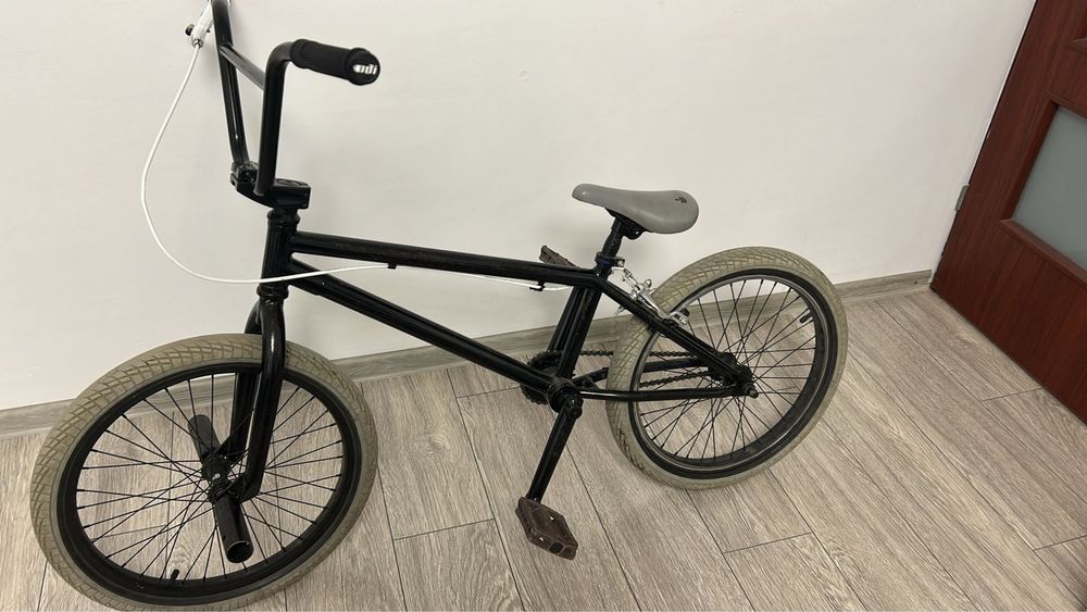 Vand bicicleta BMX