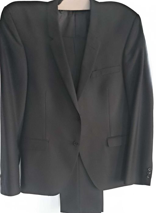 Costum barbati Signor-Seroussi
