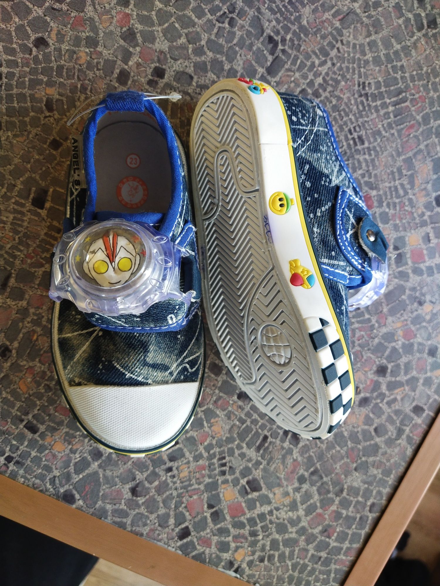 Новая обувь мальчику Детская