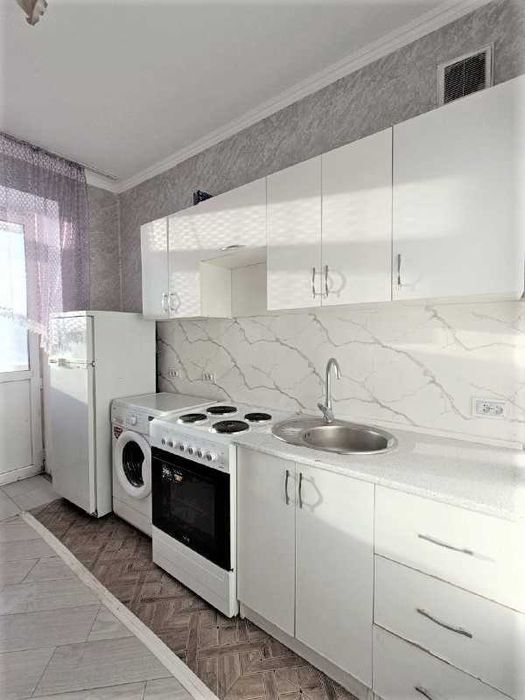 Сдается 1ком.кв. 30м2, 2/5эт, 100тыс. в мес, Лесная поляна дом17