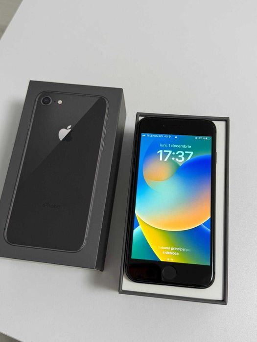 Telefon mobil Apple iPhone 8, 64GB, 4G, Space Grey