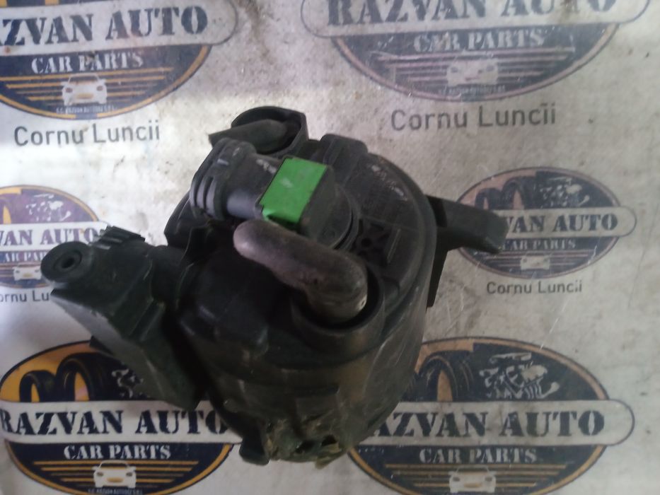 proiector stanga audi a4 b8 2012