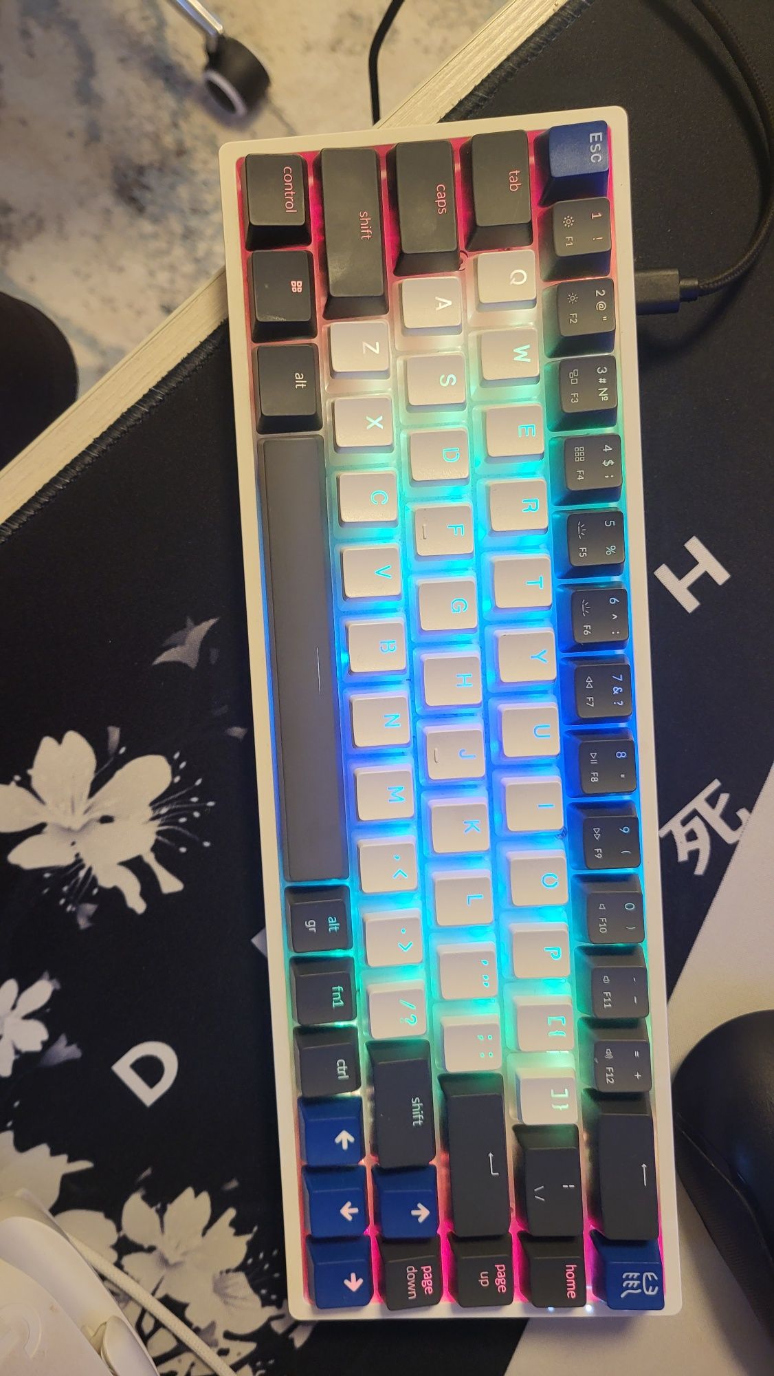 Akko 3068B plus+