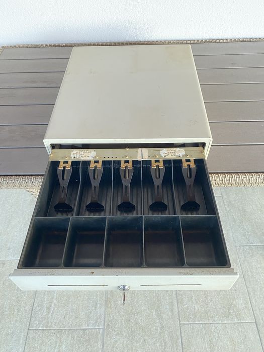 Sertar metalic bani functinal