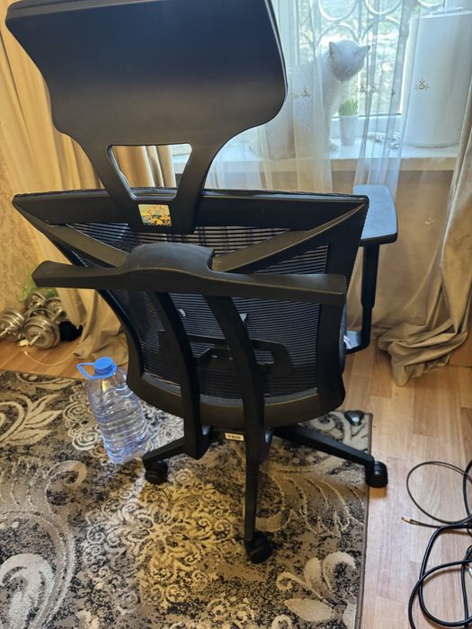 Компьютерное кресло