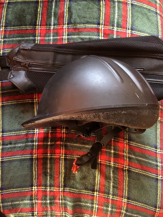 Каска за конна езда