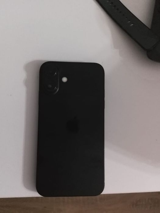 Айфон 11  в корпусе айфон 16