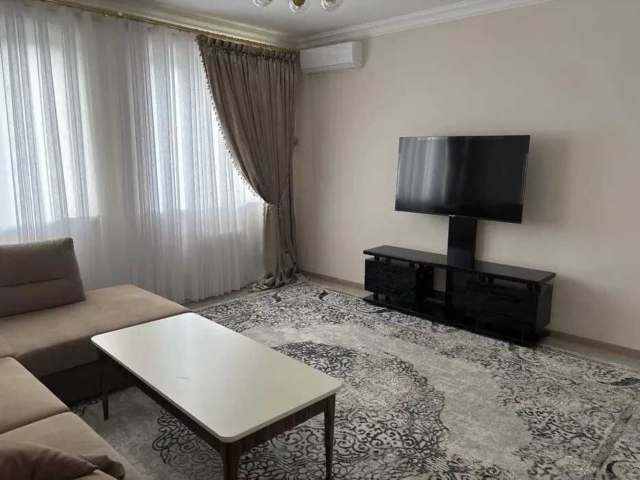 Сдаётся Шикарная квартира 2/5/17 на ЖК Чакар ор-р Дружба Народов!