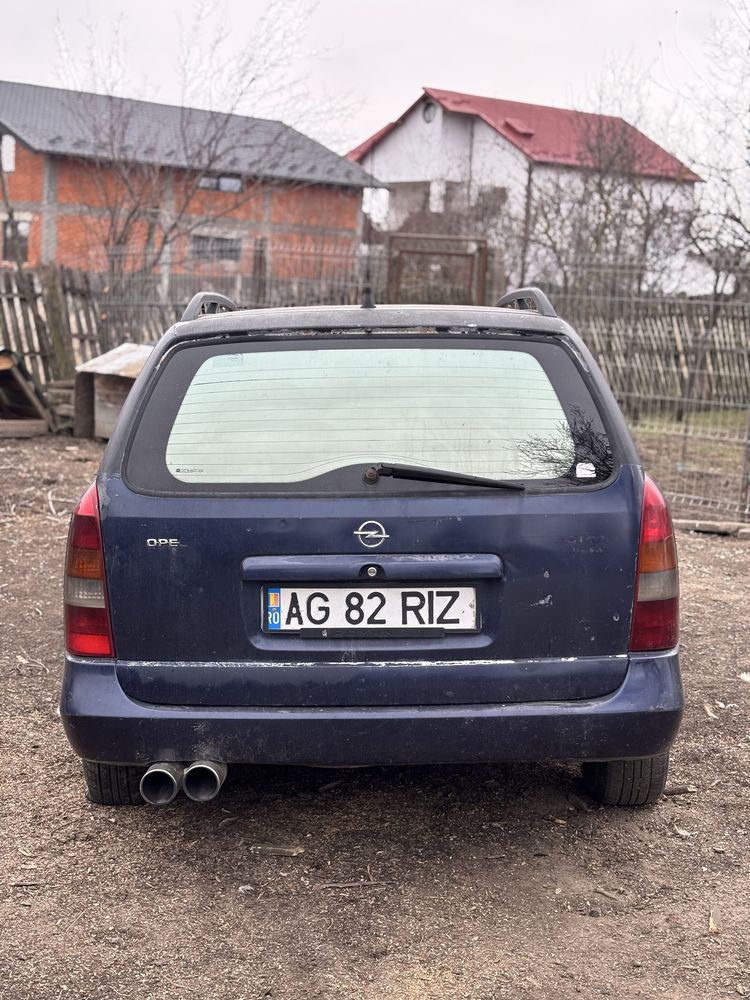 Dezmembrez opel astra g