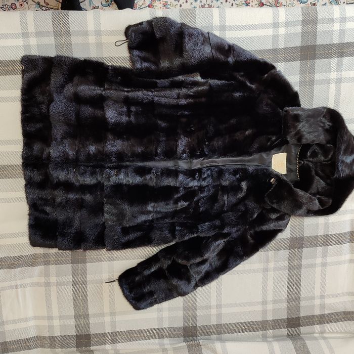 Продам шубу норковую