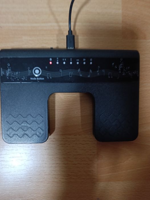 Музикален Bluetooth педал / контролер SR-F300 за музиканти