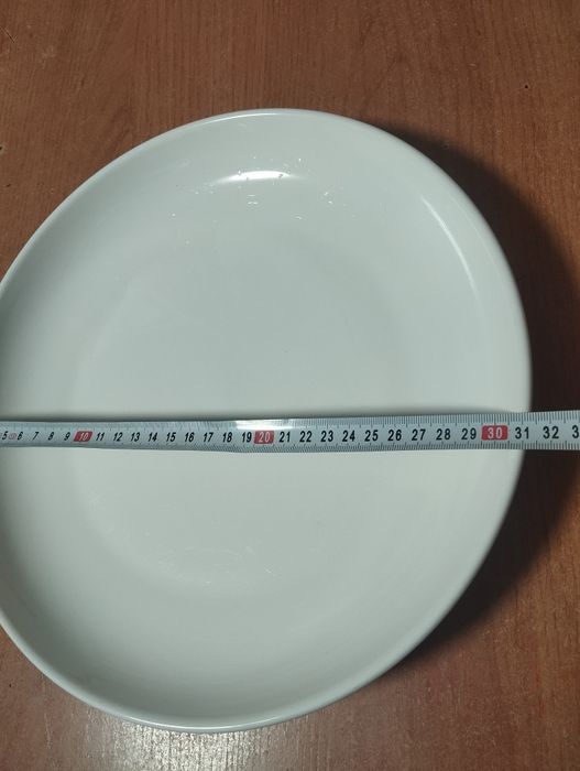 Продам тарелки 4 штуки за 3000