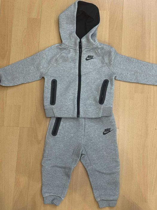 Nike Tech FLeece  за дете 86-92 или 24 месеца